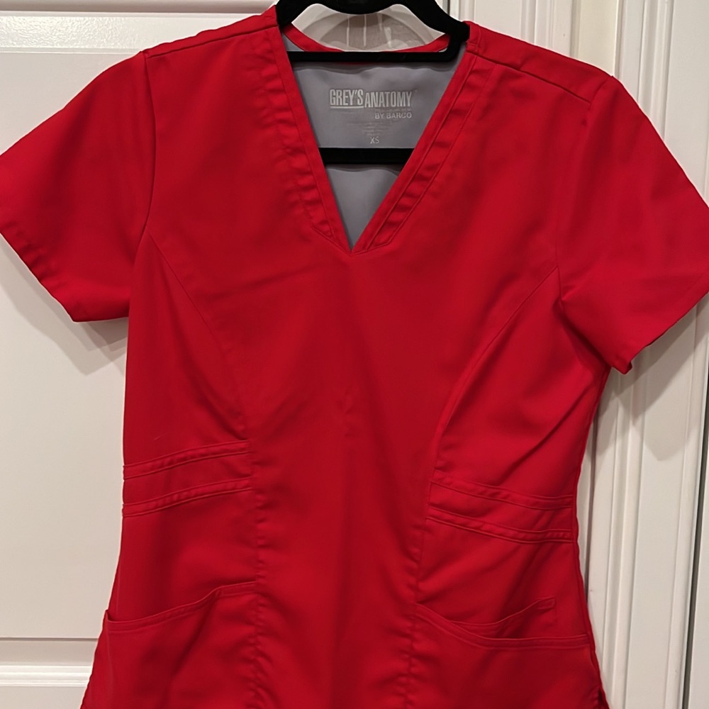 Greys Anatomy Red XS scrubs
